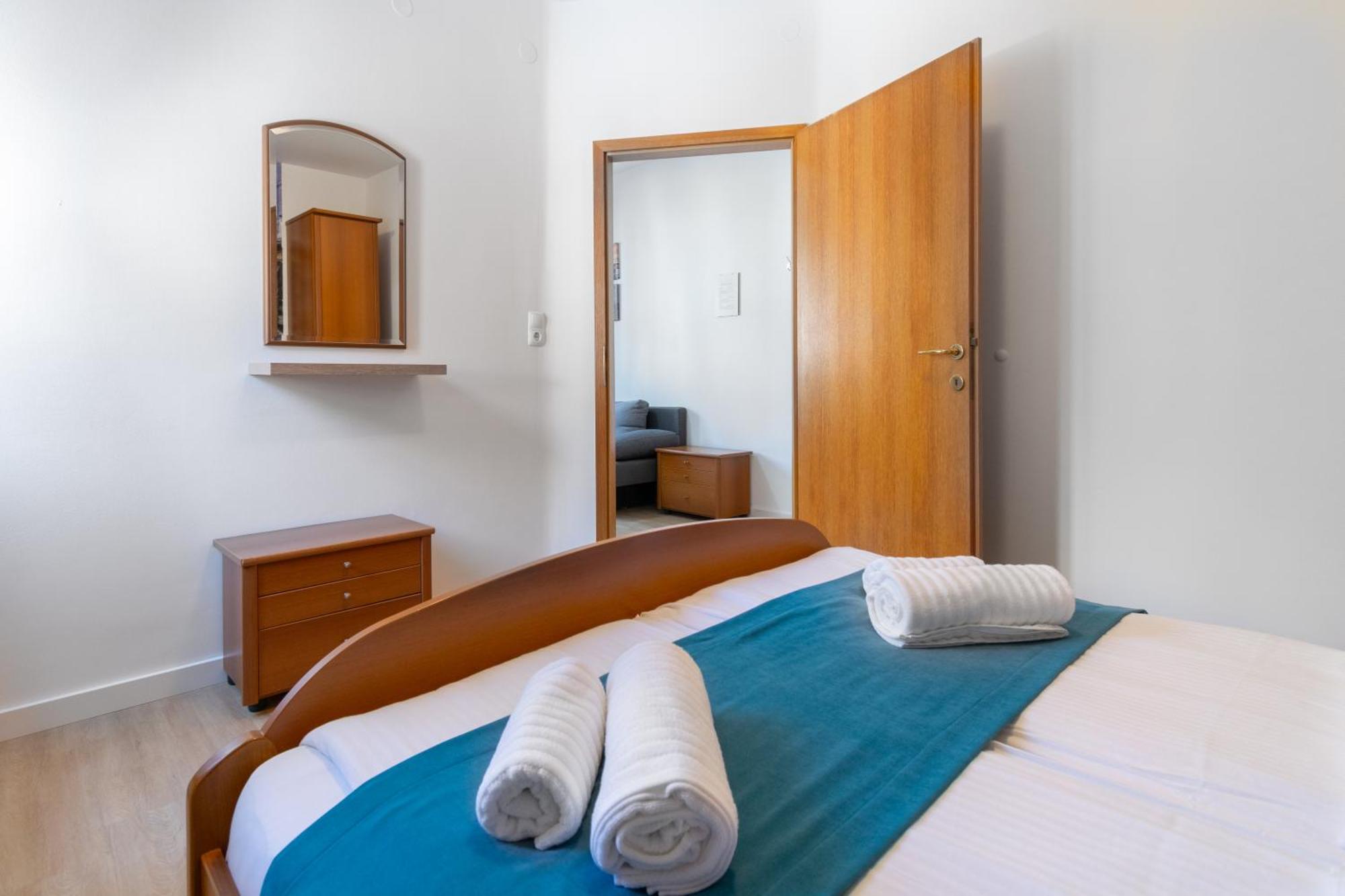 Bed & Breakfast Palac -Free Parking- Baška Voda Eksteriør bilde