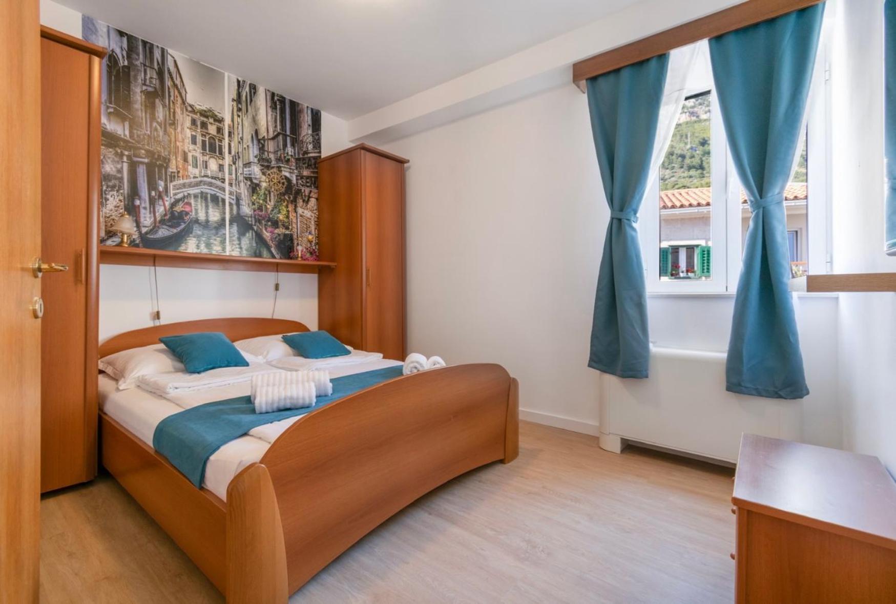 Bed & Breakfast Palac -Free Parking- Baška Voda Eksteriør bilde